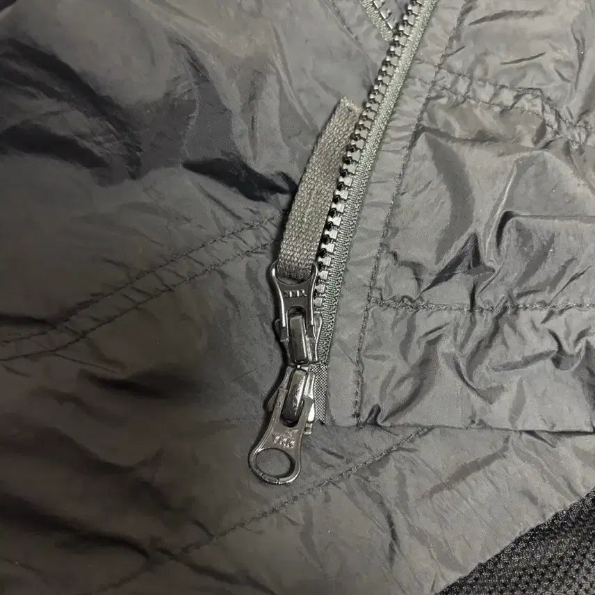 [BUNJANG] Stone Island 23SS M Windbreaker / 스톤아일랜드 크링클랩스 23ss M 후드 바람막이