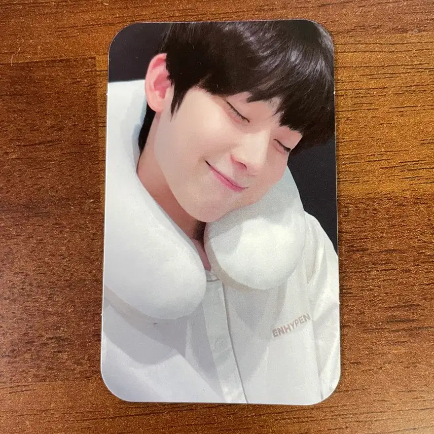 엔하이픈 선우 목베개 포카