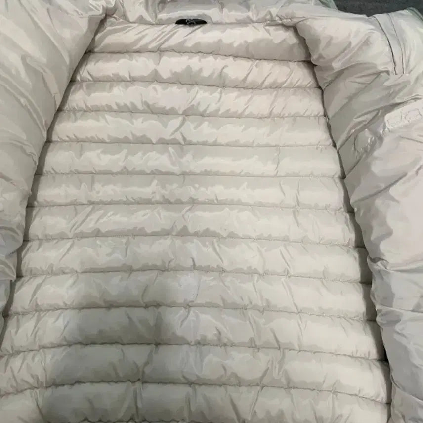 [BUNJANG] Lightweight Techwarmer Padded Jacket Unisex / 라이트웨이트 테크워머 경량패딩(남녀공용)