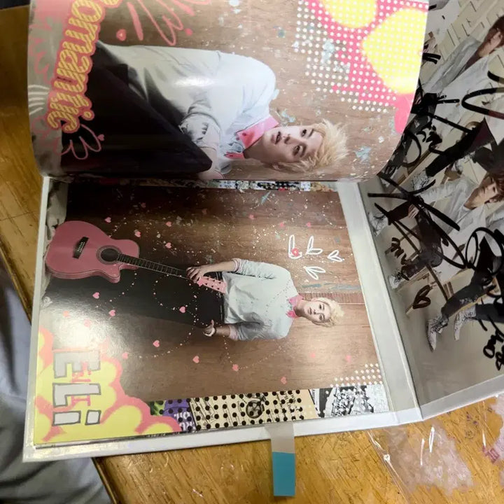 CD 유키스 싸인앨범,DORADORA[미니6집].2012년