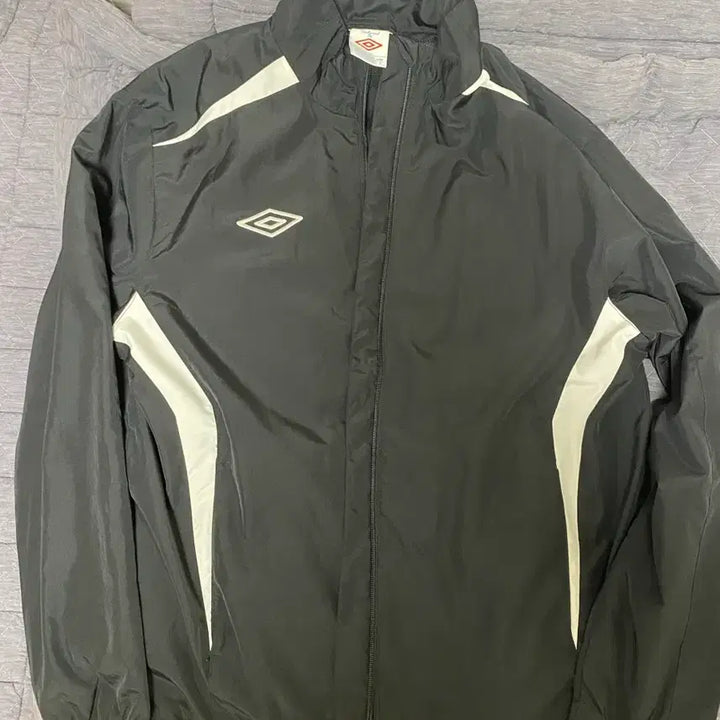 [BUNJANG] Umbro Black Windbreaker / 엄브로 바람막이 블랙XL사이즈