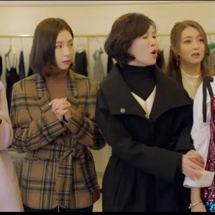 [BUNJANG] fromis_9 Gyul Check Jacket / 프리마돈나 겨울 체크 자켓