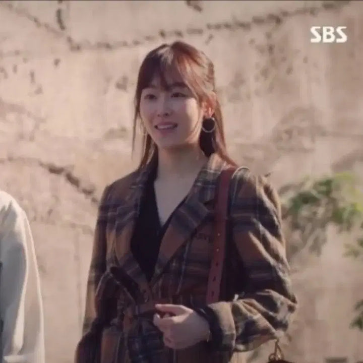 [BUNJANG] fromis_9 Gyul Check Jacket / 프리마돈나 겨울 체크 자켓