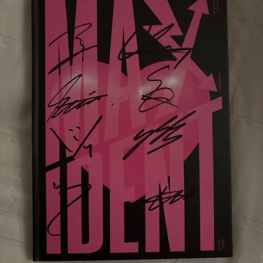 스트레이키즈 친필싸인앨범