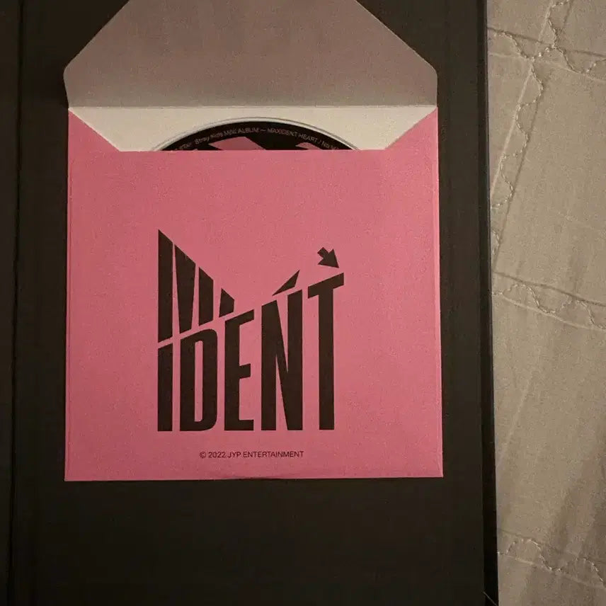 스트레이키즈 친필싸인앨범