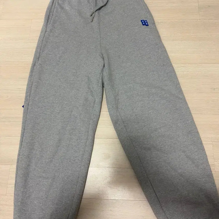 [BUNJANG] XG Ader Error Significant TRS Tag Sweatpants / xs 아더에러 시그니피컨트 TRS 태그 스웨트팬츠