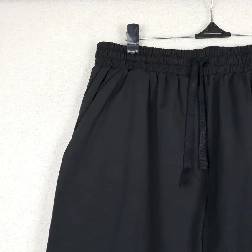 [SOLD OUT] 여성 밴딩 9부 트레이닝 조거 바지(66/M)