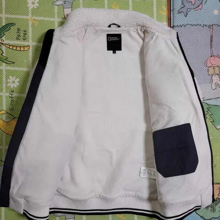 [BUNJANG] National Geographic Men's Fleece Zip-Up Jacket (Size M) / 내셔널지오그래픽 정품 남성 플리스 집업 자켓 M 사이즈(무료배송)