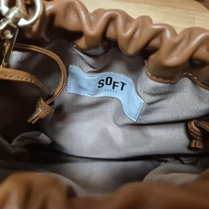 [BUNJANG] SOFT SEOUL Dust Leather Bag / SOFT SEOUL 소프트서울 더스트 레더백