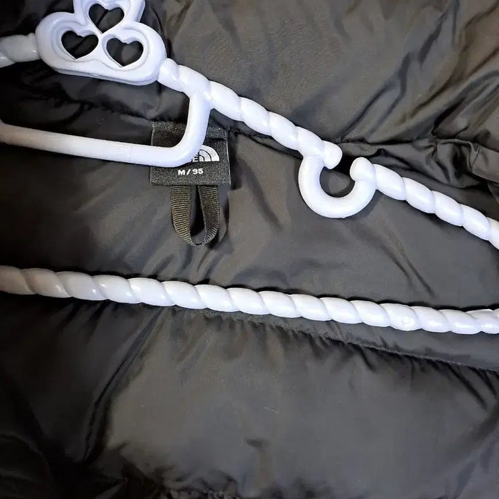 [BUNJANG] North Face Nuptse On-Ball M / 노스페이스 눕시 온볼 M