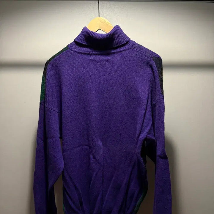 [BUNJANG] Agyle Check Pattern Turtleneck Knit / 아가일 체크 패턴 터틀넥 니트