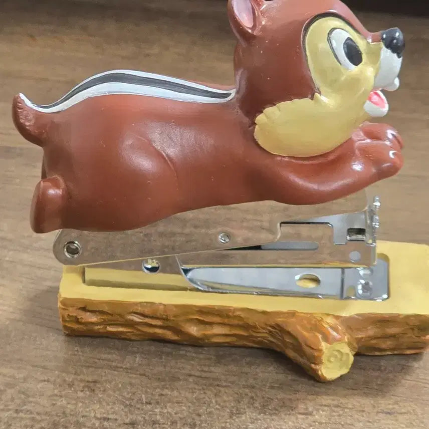 [BUNJANG] Disney Chip and Dale Stapler / 디즈니 칩앤데일 다람쥐 스테이플러 일본정품