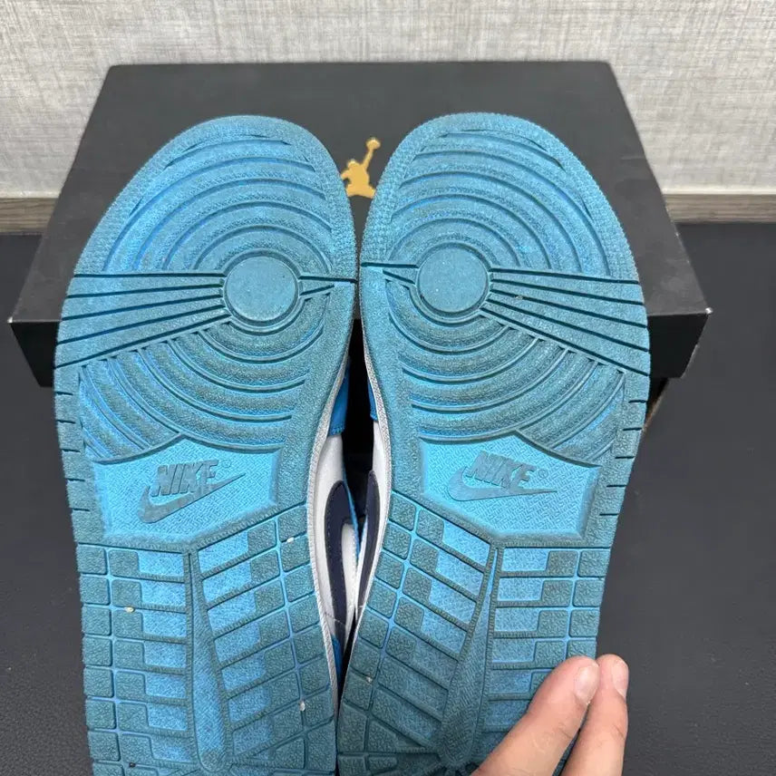 [BUNJANG] Jordan 1 Low Dark Powder Blue (Size 255) / [A급/풀구성] 조던1 로우 다크파우더 블루 255