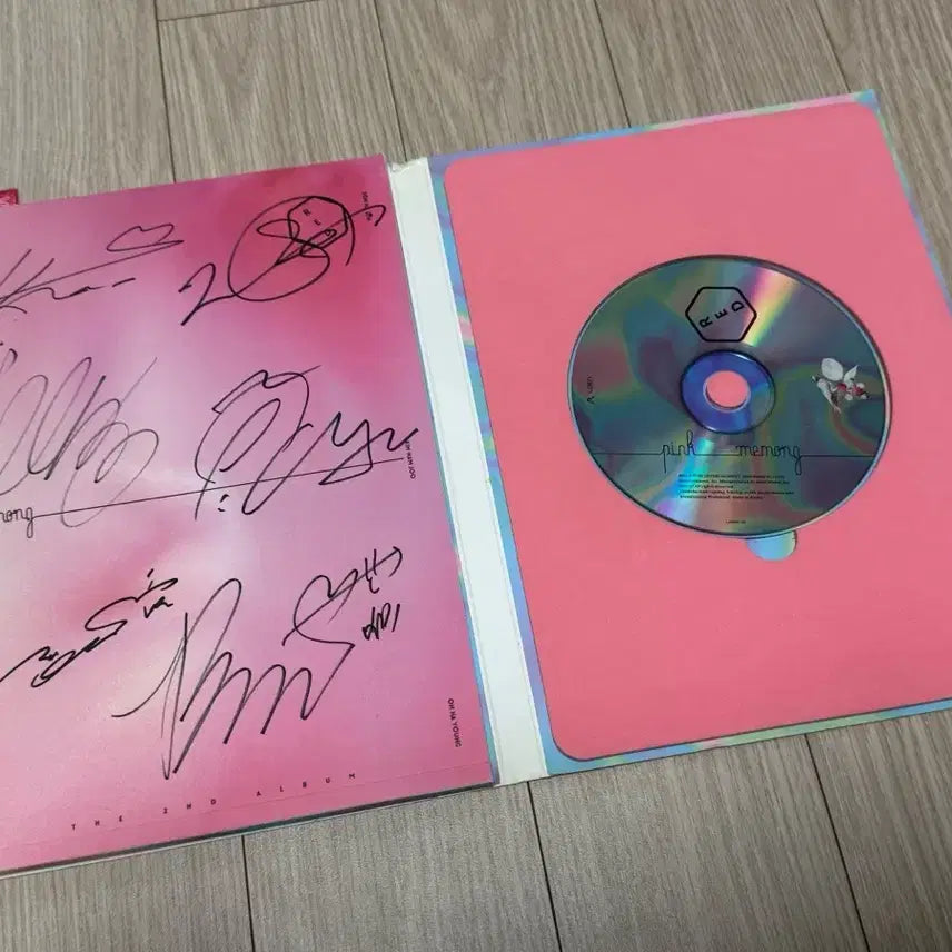 에이핑크 Apink Pink Memory 싸인앨범 판매합니다