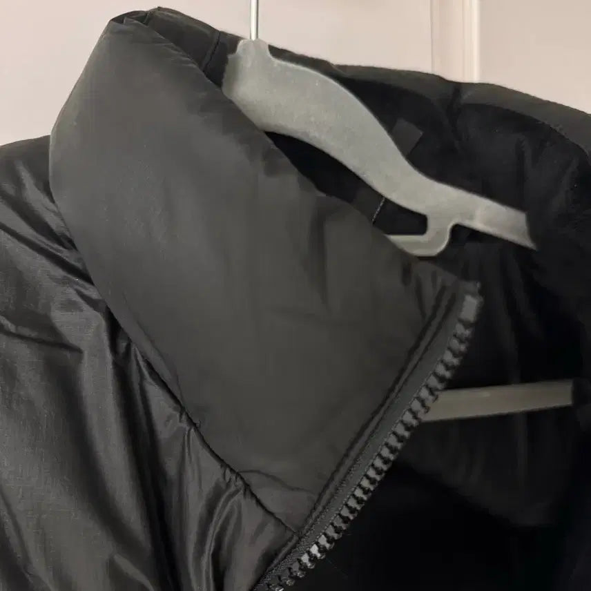 [BUNJANG] Salomon Contour Down Jacket Black Women's / 살로몬 컨투어 다운 자켓 블랙 여성s