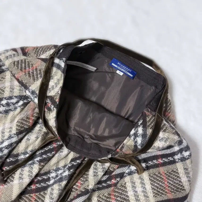 [BUNJANG] Burberry Blue Label Skirt / Burberry 버버리 블루라벨 대대장 삼대장 라떼갸루 초코 로걀 스커트