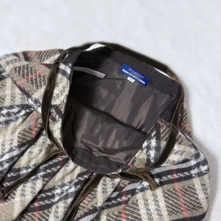 [BUNJANG] Burberry Blue Label Skirt / Burberry 버버리 블루라벨 대대장 삼대장 라떼갸루 초코 로걀 스커트