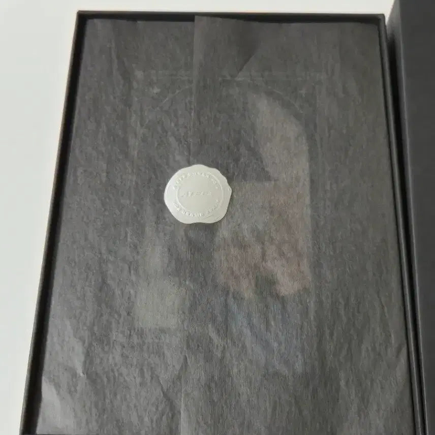 에이티즈 민기 실버포일 새상품(비닐만 제거)