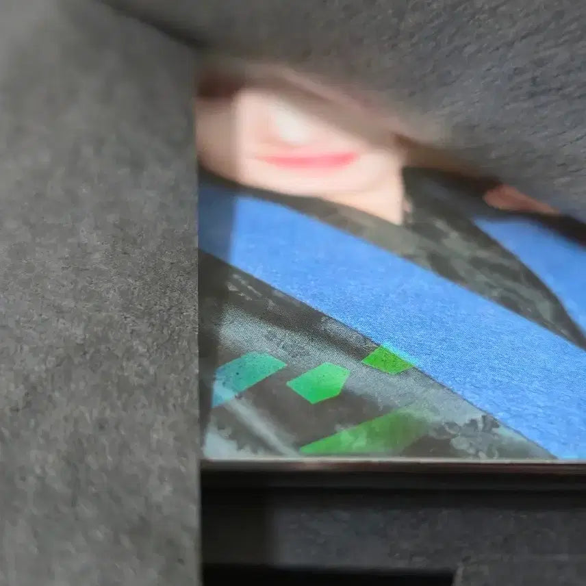 에이티즈 민기 실버포일 새상품(비닐만 제거)