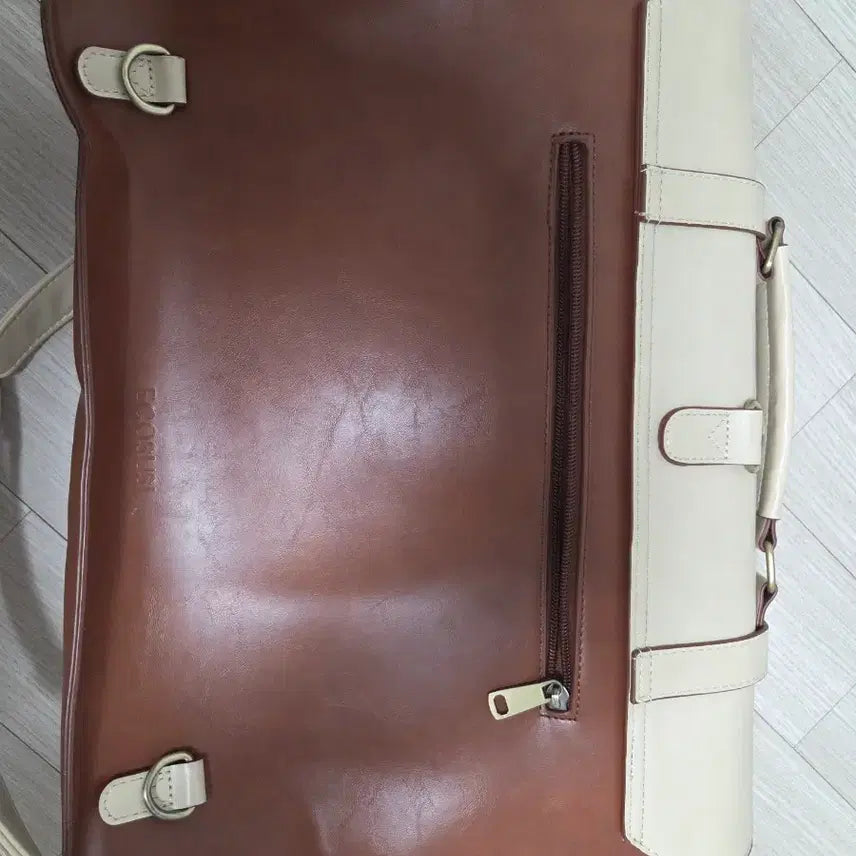 [BUNJANG] Echossy Laptop Bag / 에코수시 노트북가방 크로스백 숄더백 가방