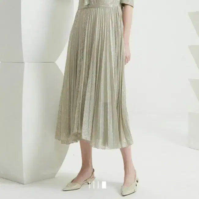 [BUNJANG] TIME Glitter Pleats Dress (Size 55) / 쥬크 글리터 플리츠 원피스 55사이즈(타임 TIME)