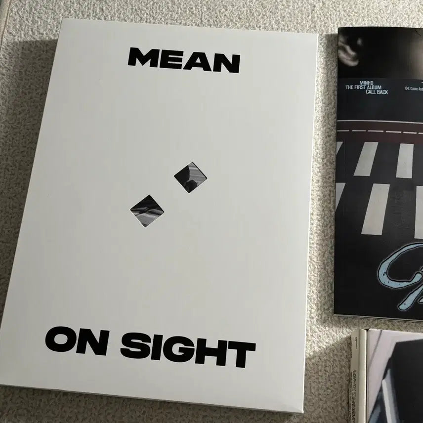 [BUNJANG] SHINee Minho Photobook / [택포] 샤이니 민호 솔로앨범 사진회 포토북 일괄 양도