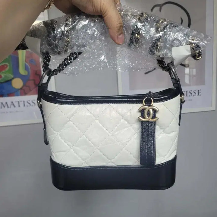[BUNJANG] Gabrielle Hobo Bag White / 샤넬 가브리엘 호보백 화이트