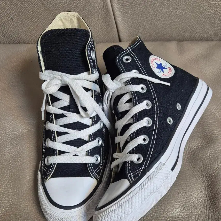 [BUNJANG] Converse Chuck Taylor High Shoes (Women's 230) / 컨버스 척테일러 하이 여자 230