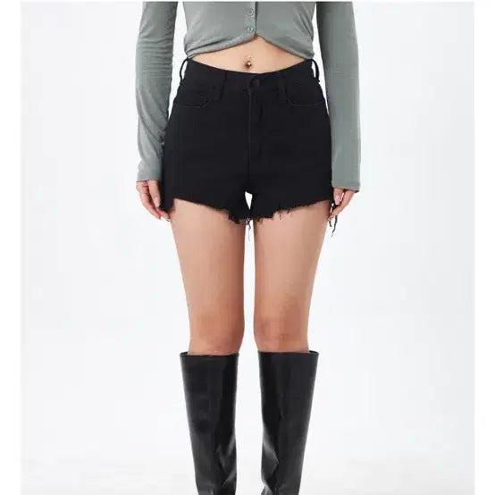 [BUNJANG] Black Denim Cutoff Shorts / 블랙 데님 컷오프 숏팬츠