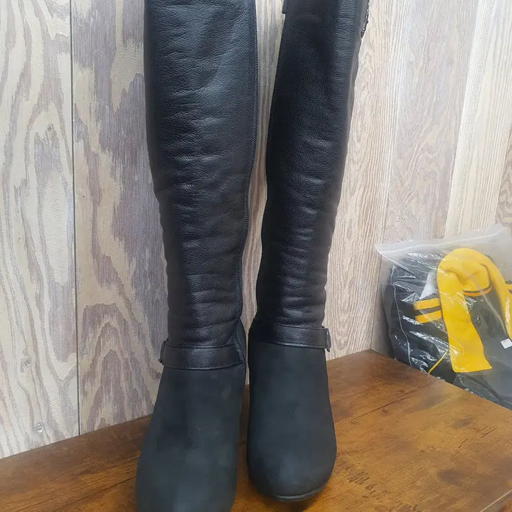 [BUNJANG] TANDY 245 Leather Long Boots (with Sole Reinforcement) / 탠디(TANDY) 정품 안감 기모 가죽 롱부츠 245 (밑창보강/박스)