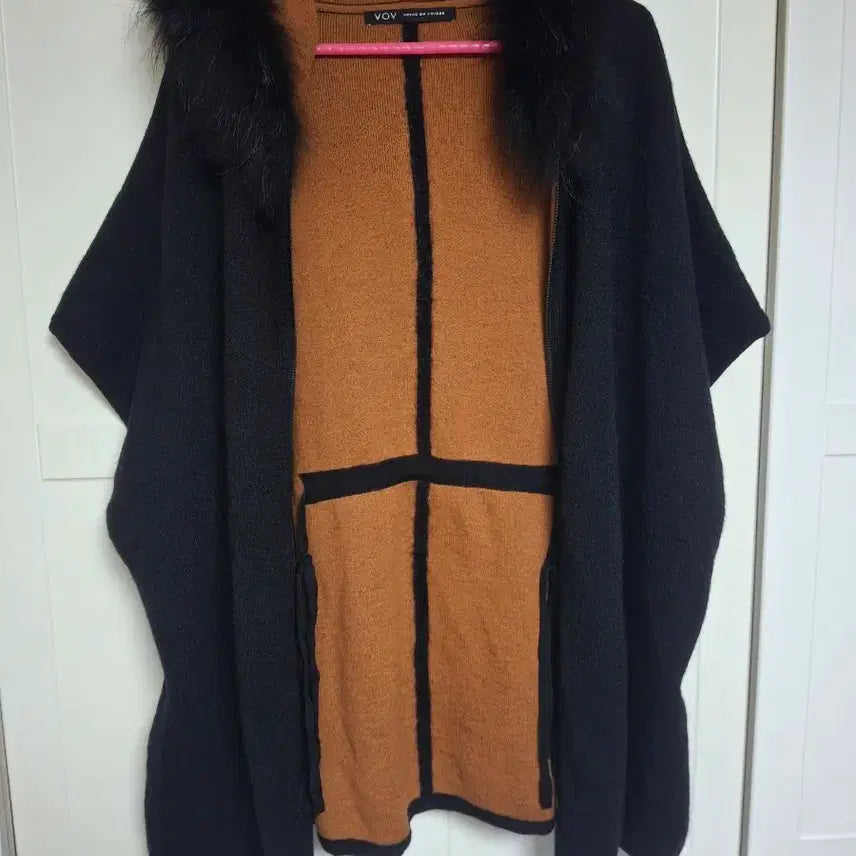 [BUNJANG] VOV Raccoon Fur Cape Coat One Size / 택포/VOV 라쿤털 케이프 코트 (프리사이즈