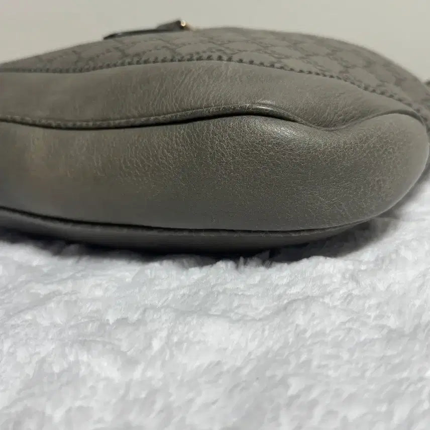 [BUNJANG] Gucci Jackie Microshima Hobo Shoulder Bag / 구찌 가방 재키백 마이크로시마 호보백 숄더백 (정품)