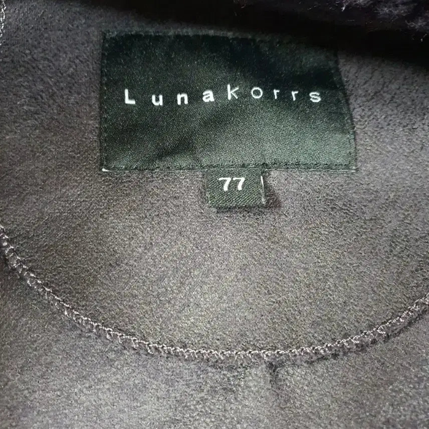 [BUNJANG] LUNA CORE'S Wool Coat Women / 루나 코어스 양모 코트 여성