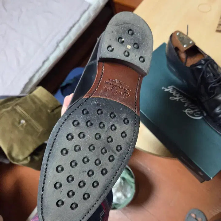 [BUNJANG] The Boyz The B Brooch / 안드레스샌드라 브로그 더비