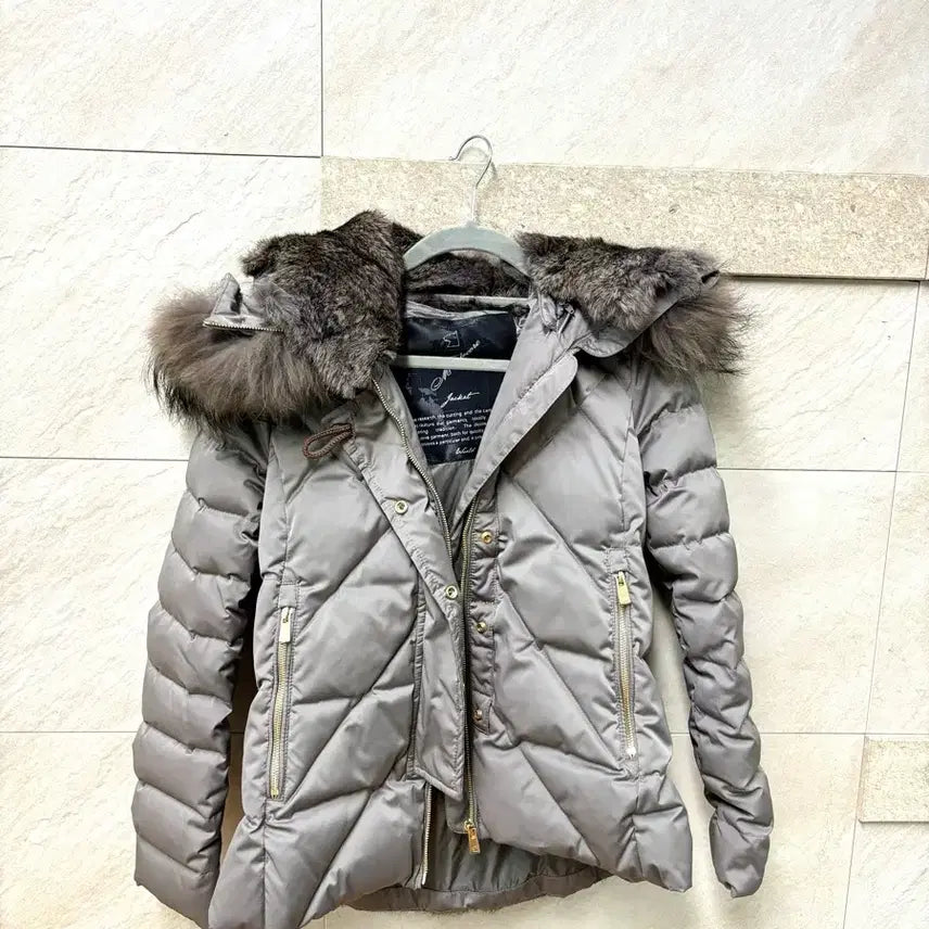 [BUNJANG] Montecore Raccoon Fur Padding (Size 55) / [새상품급] 이태리 프리미엄 몬테꼬레 라쿤퍼 패딩 55