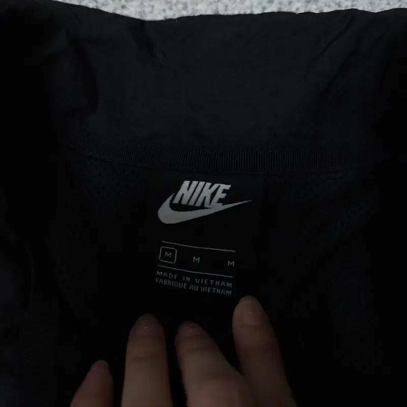[BUNJANG] Nike Windbreaker Jacket / [M] 나이키 바람막이 자켓