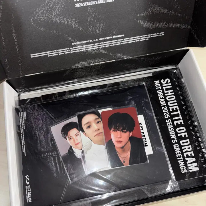 엔시티드림 2025 시즌그리팅 시그 제노 포카 캘린더 다이어리 포스터풀박