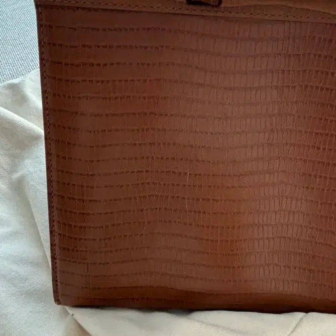 [BUNJANG] TTUE Parallel Bag / 투티에 파라렐백