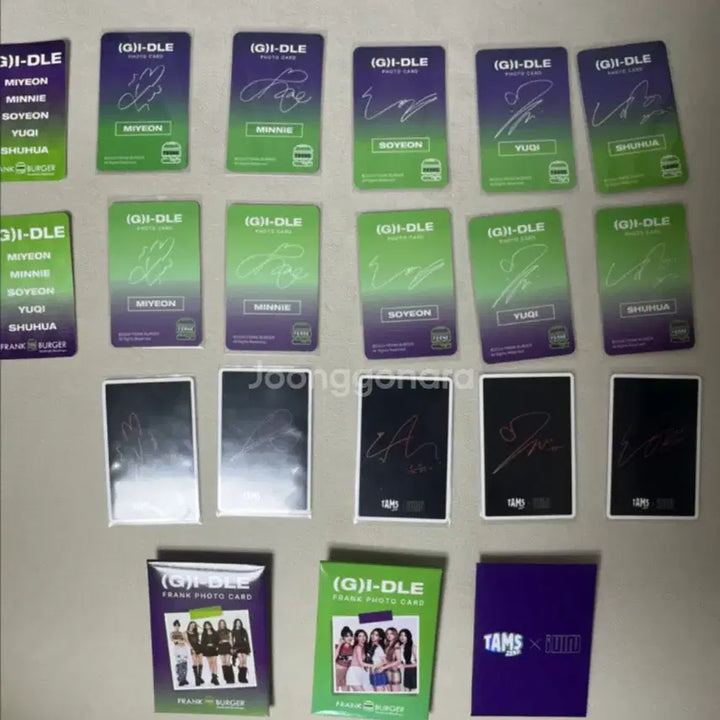 여자아이들 탐스 프랭크버거 포카