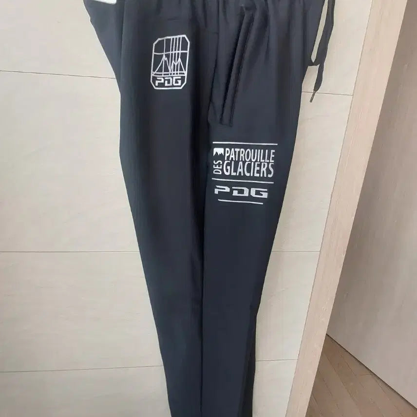 [BUNJANG] Dynamite Black Training Pants (L) / 다이나핏 블랙 트레이닝 기모안감 새상품 L
