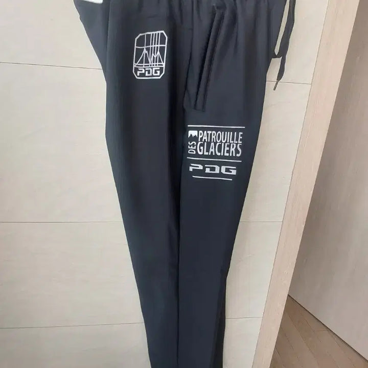 [BUNJANG] Dynamite Black Training Pants (L) / 다이나핏 블랙 트레이닝 기모안감 새상품 L