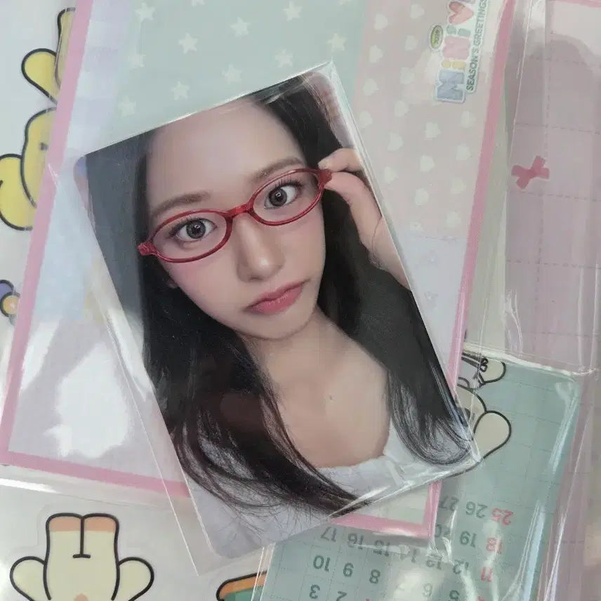 아이브 미니브 시그 특전 빨간 안경 포카 안유진