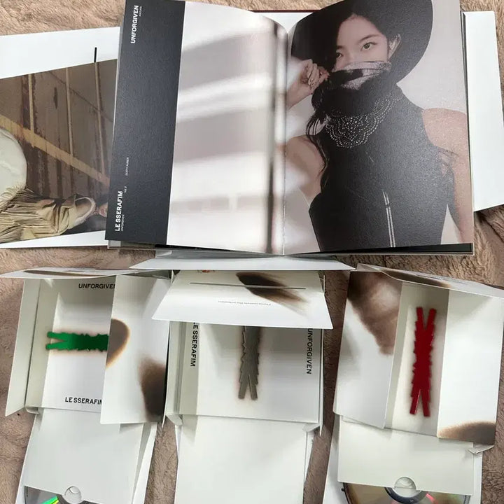 르세라핌(LE SSERAFIM) - 정규 1집 판매합니다