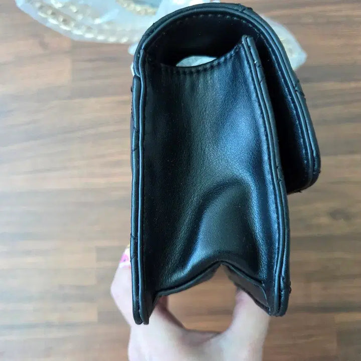 [BUNJANG] Crossbody Bag / 게스체인크로스백새제품