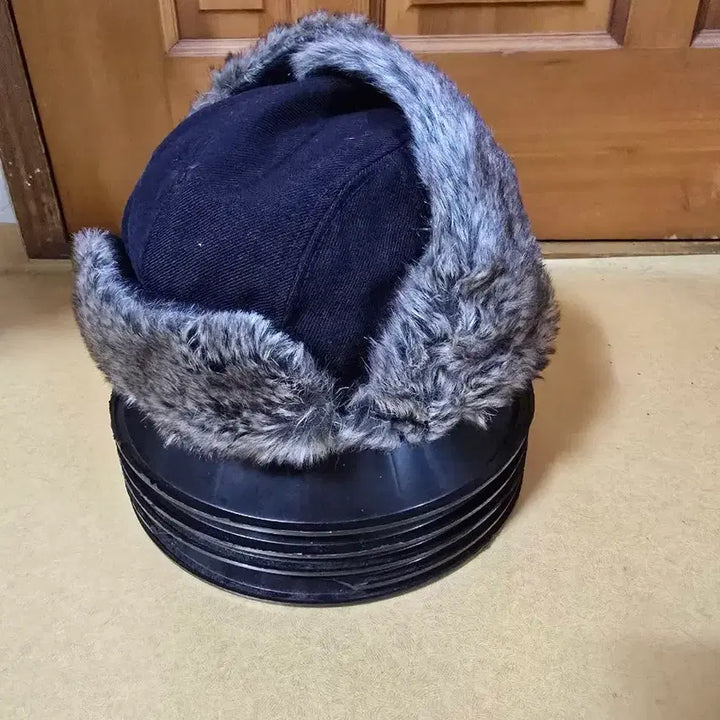 [BUNJANG] New Era Winter Trapper (Navy) / 뉴에라 겨울 트래퍼(네이비 색상)