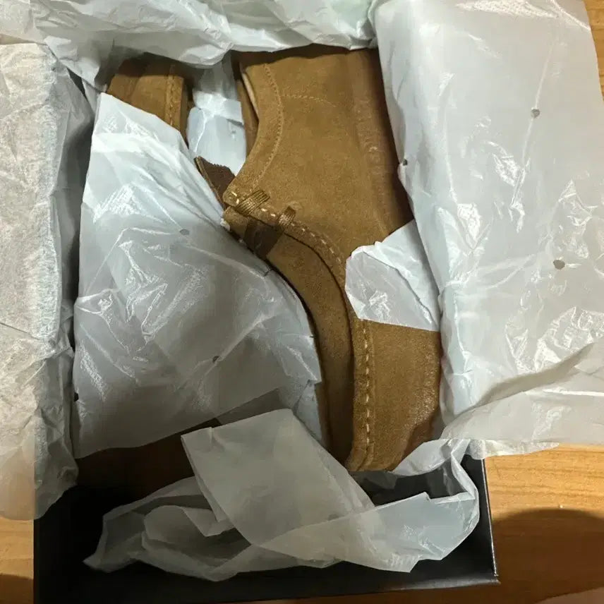 [BUNJANG] Clarks Wallabee Cola UK8.5 / (새상품) 클락스 왈라비 콜라 UK8.5 사이즈