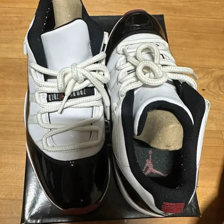 [BUNJANG] Air Jordan 11 Retro Low Concord Bread 265 / (S급) 조던 11 레트로 로우 콩코드 브레드 265