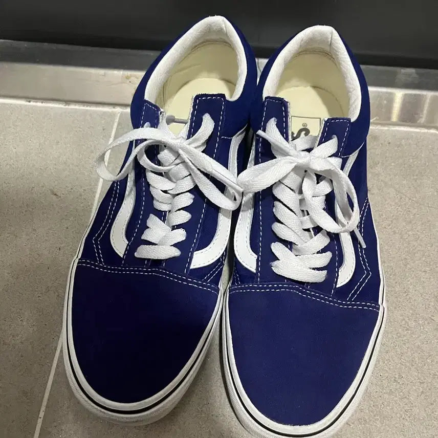 [BUNJANG] Vans Old Skool Sneakers 260 / 반스 올드스쿨 스니커즈(260)