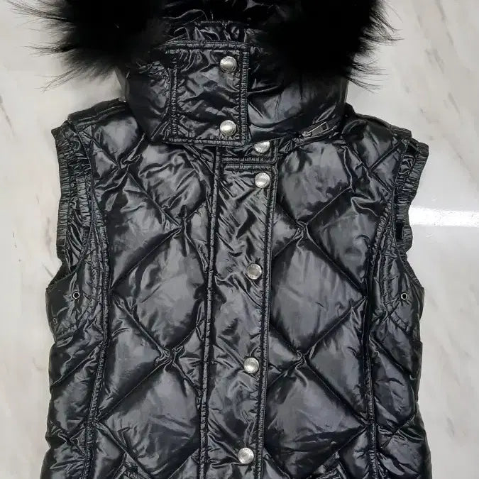 [BUNJANG] Burberry Women's Goose Down Fur Hooded Padded Jacket (Size S) / [파격가 좋습니다] 버버리 여성용 구스다운 퍼 후드패딩 S 사이즈