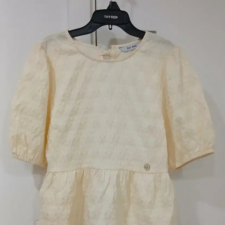 [SOLD OUT] 쥬시쥬디 링클퍼프블라우스(착불)